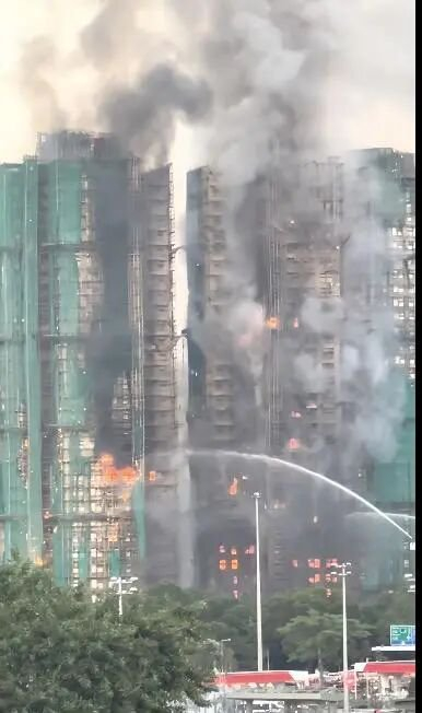 香港大埔火灾已致94人遇难 竹棚架是否该为宏福苑大火“负责”，香港为何仍在使用？多方人士解答