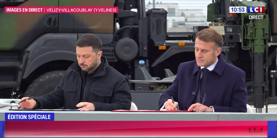 法媒:泽连斯基与马克龙签署军购意向书,乌方将采购100架“阵风”战机