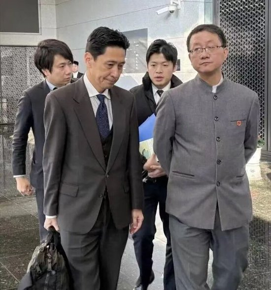 中日最新交锋，没有握手