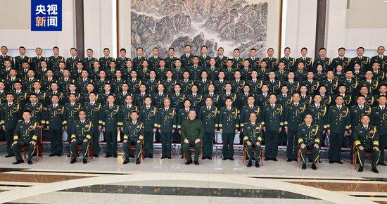 习近平在视察驻澳门部队时强调 全面加强部队建设 提高履行防务能力 为继续开创具有澳门特色的“一国两制”实践新局面作出更大贡献