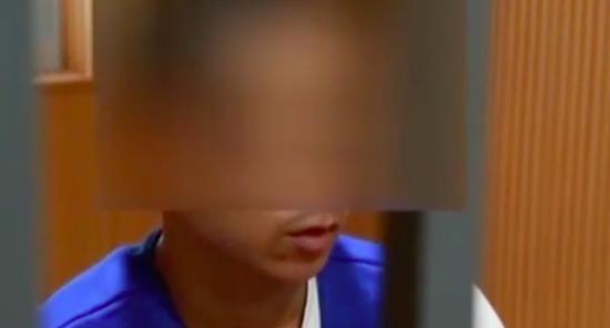 犯罪嫌疑人钟某。图片来自视频截图
