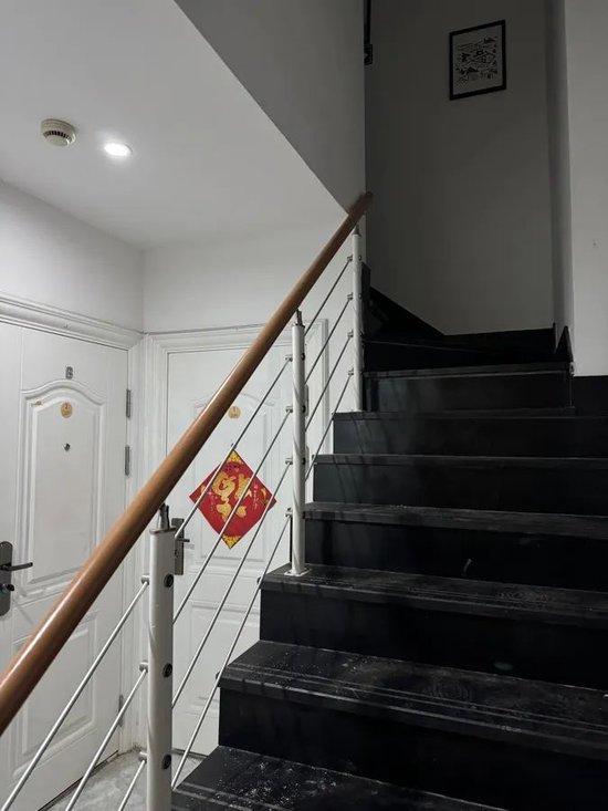 “网红大楼”跌落神坛!巅峰时有近2万张门禁卡,被污名后租客不敢租了,房价租金直跌