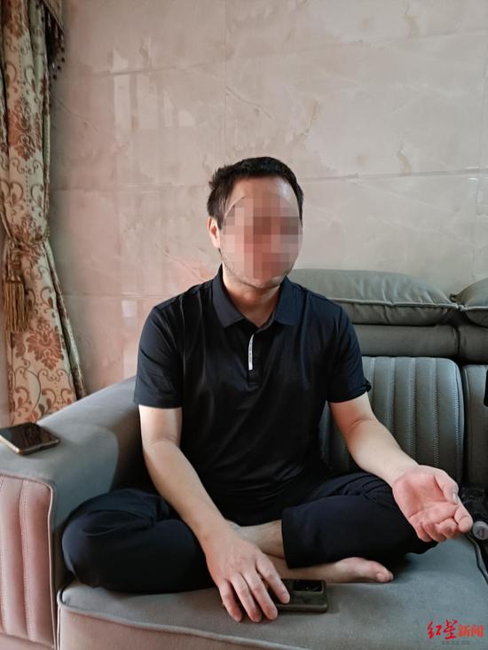 “我从来没有打伤过他”，9岁围棋少年坠亡，父亲回应家暴质疑