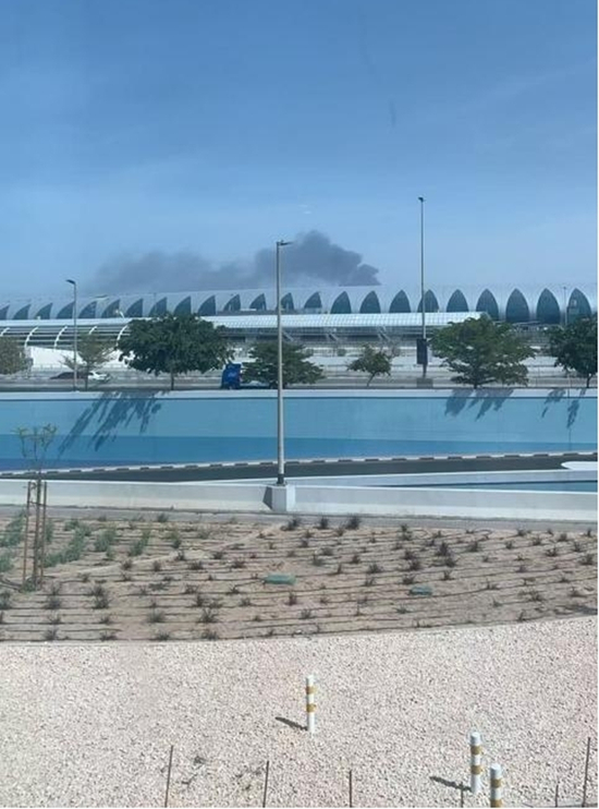 滞留迪拜的河南女孩：玻璃和地板每天因爆炸而晃动