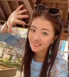 知名女星撞警逃逸被当场压制!