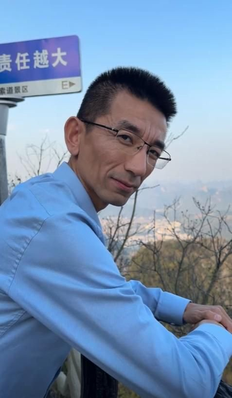 新东方员工再出新歌“骂”公司,俞敏洪曾奖励12万