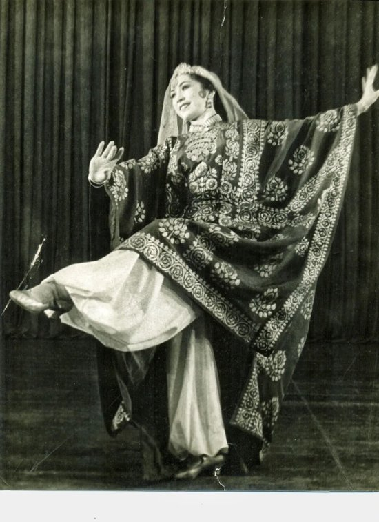 演员阿依吐拉去世