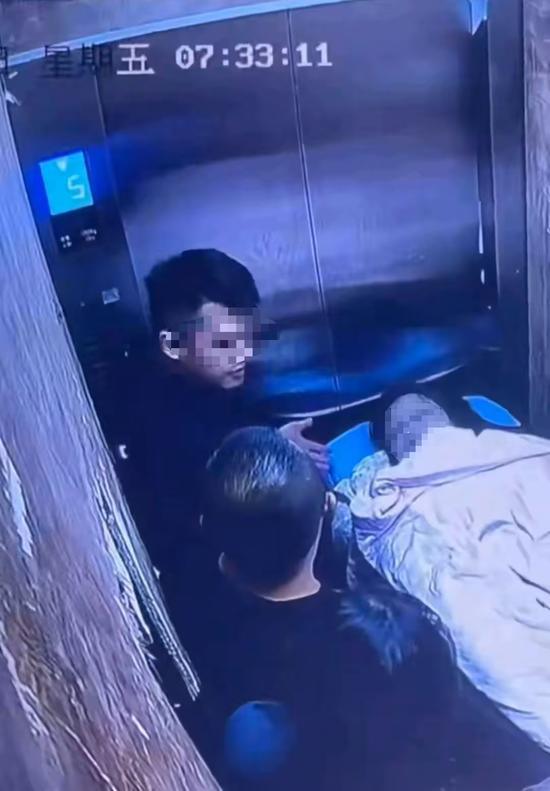 25岁女子疑遭家暴去世，其好友最新发声！