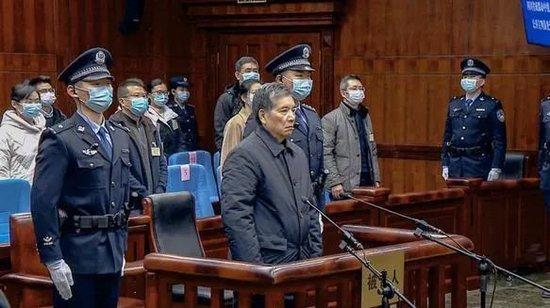 10年3次被查的高官，“漏”了什么罪？