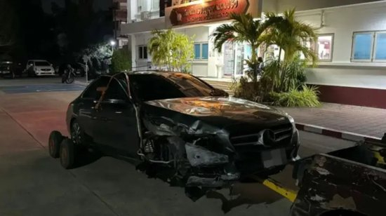 35岁中国女子泰国遭绑架，嫌犯仍在逃！讲述被绑细节：看房时突然拿刀威胁要5万，他不会开右舵车，撞车后弃车逃跑