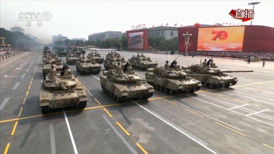 15式轻型主战坦克