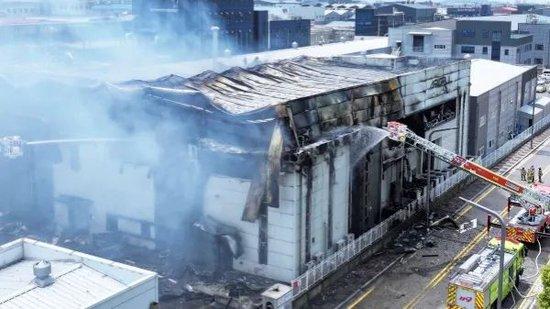 韩国锂电池厂火灾初步判断有17名中国公民遇难，伤亡为何如此之大？
