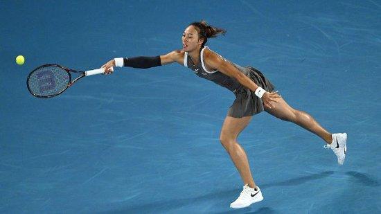 恭喜Queen Wen!郑钦文拿下2025澳网女单首胜