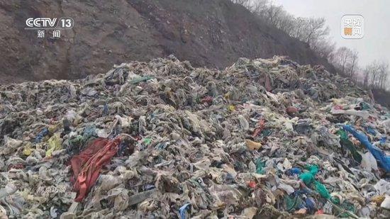 跨省非法倾倒“固废”竟成生意!总台曝光背后黑色利益链