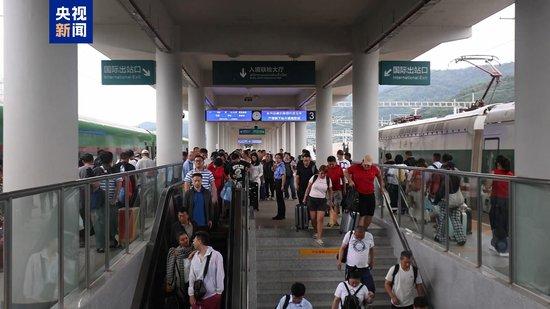 客货两旺!上半年中老铁路跨境运输创历史新高