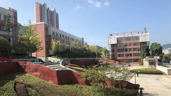 贵州毕节两所民办学校互发声明,指责对方中高考数据造假,当地教育部门介入