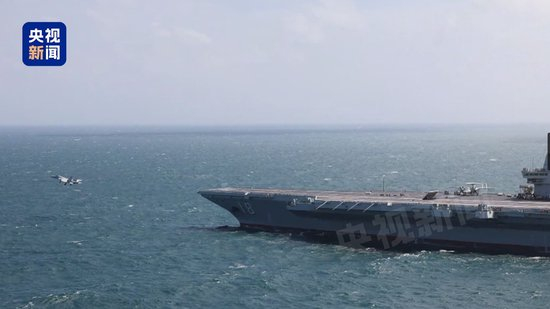 独家视频丨福建舰开展入列后首次海上实兵训练