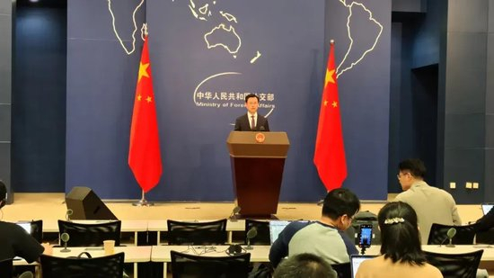 中方警告高市早苗:认认真真 老老实实!