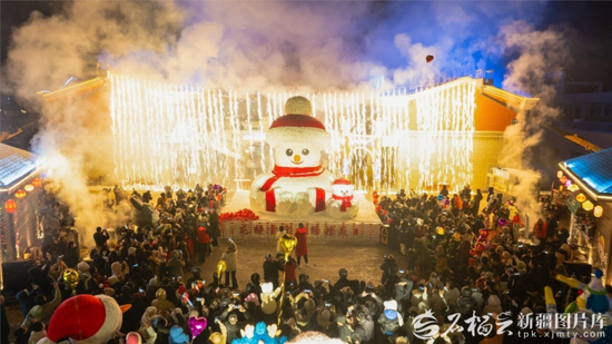 新疆冰雪游的“新”三重奏