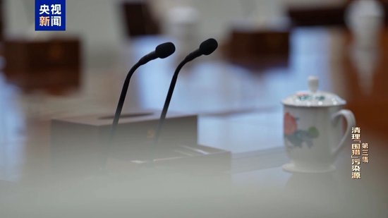 蒋超良被渗透式“围猎” 商人开口就要大项目