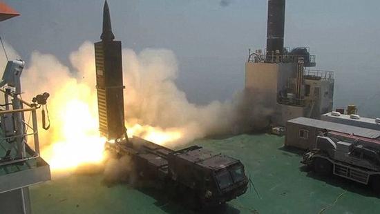 韩国试射“玄武”-2C弹道导弹,该导弹最大射程800千米,基本覆盖朝鲜半岛。