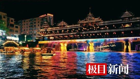 游客没地方住,文旅局长邀请住进自己家