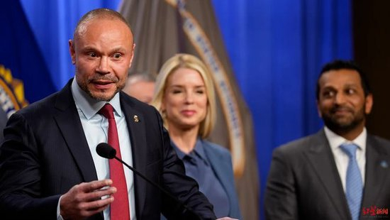 因爱泼斯坦档案,FBI二把手上任9个月宣布辞职!特朗普:他想回去做节目了