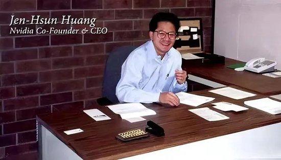 从扫厕所到打造全球最贵公司,别只盯着他的皮衣和唐装