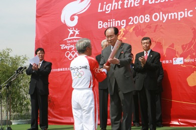 三朝元老金永南如何屹立不倒？