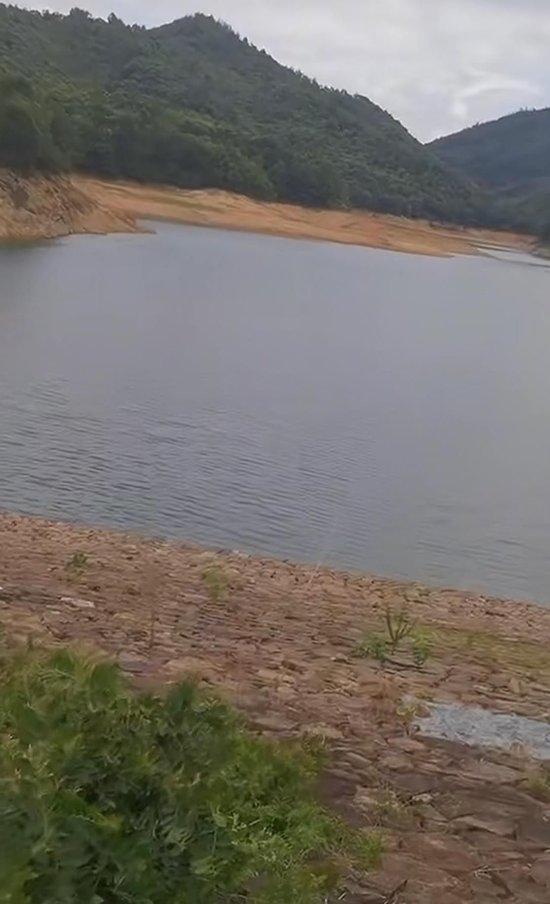 江西7人乘船在水库钓鱼,船只翻沉后3人不幸溺亡,家属:哥哥救堂弟双双遇难