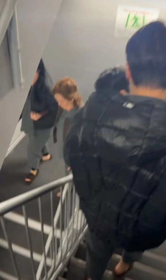 日本再地震!强震已致多人受伤,震中附近发生火灾,五地发布疏散令,中使馆凌晨紧急提醒