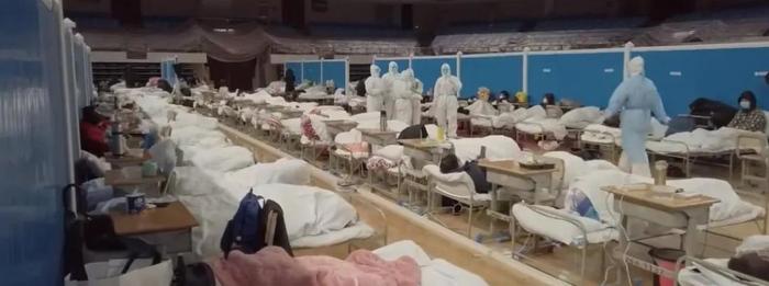 武昌方舱医院内部 图源央视新闻