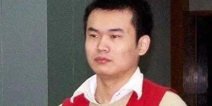 陆某人口罩案_戴口罩的卡通图片(2)