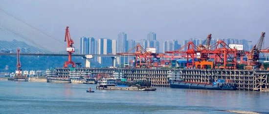 西部大省，正在猛拼水运