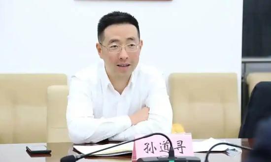“全国经济最强镇”党委书记履新