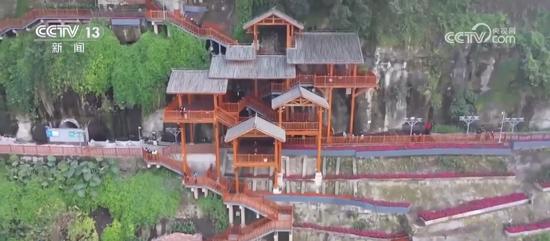当山城“碰撞”消费月 新场景、新业态让城市冬日消费“热”起来