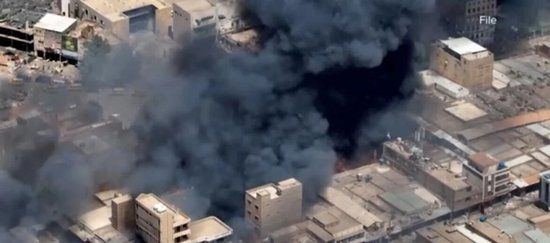 这里已被屠城,血迹太空可见