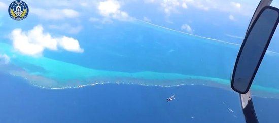 菲方划设军演区覆盖黄岩岛？我军机带弹穿越！钧正平：实际管辖！