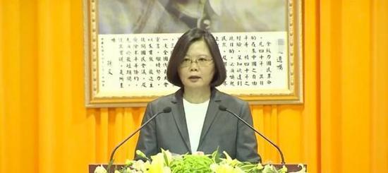 台湾地区领导人蔡英文持续推动“去中”