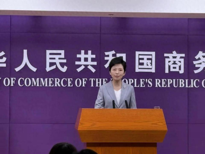 美财长指责中方谈判代表李成钢 商务部驳斥
