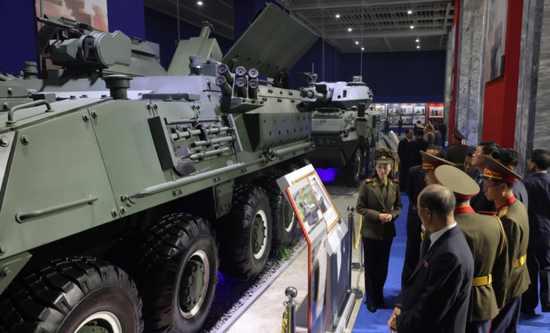 多图！朝鲜武器展震撼登场，金正恩警告“敌人应感到担忧”