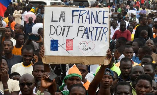 召回大使又撤军，法国让步了，尼日尔翻开新的一页？