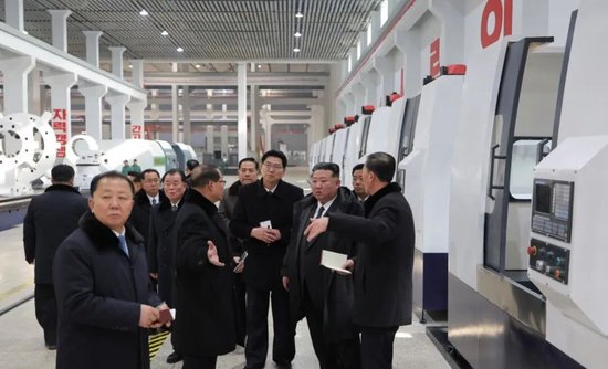 被金正恩现场罢免，“难堪重任”的朝鲜副总理杨胜虎是谁