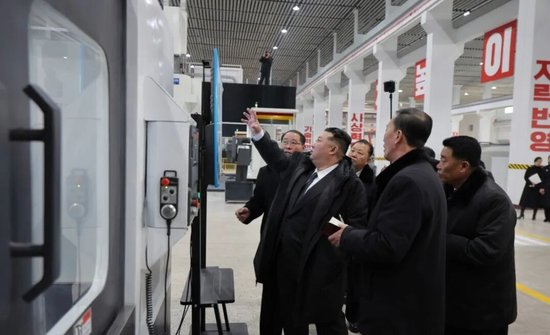 被金正恩现场罢免，“难堪重任”的朝鲜副总理杨胜虎是谁