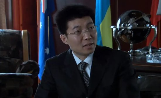 中央戏剧学院院长郝戎被查，曾是章子怡、刘烨等明星老师，与演员王志文、李冰冰等搭戏