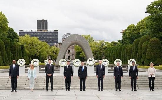5月19日,G7国家领导人到访广岛和平纪念公园。图源:G7广岛峰会官网