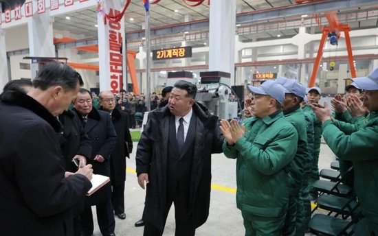 被金正恩现场罢免，“难堪重任”的朝鲜副总理杨胜虎是谁