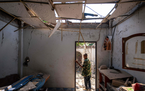 泰柬边境冲突第三日：动用重武 平民罹难 角力升级