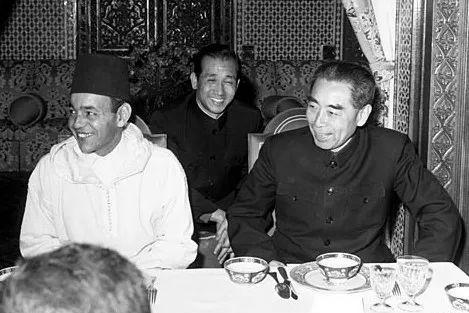 1965年2月,周恩来会见来访的古巴革命领导人切·格瓦拉。