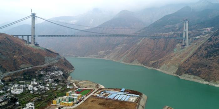 川藏第一桥今合龙 雅康高速2018年内全线通车